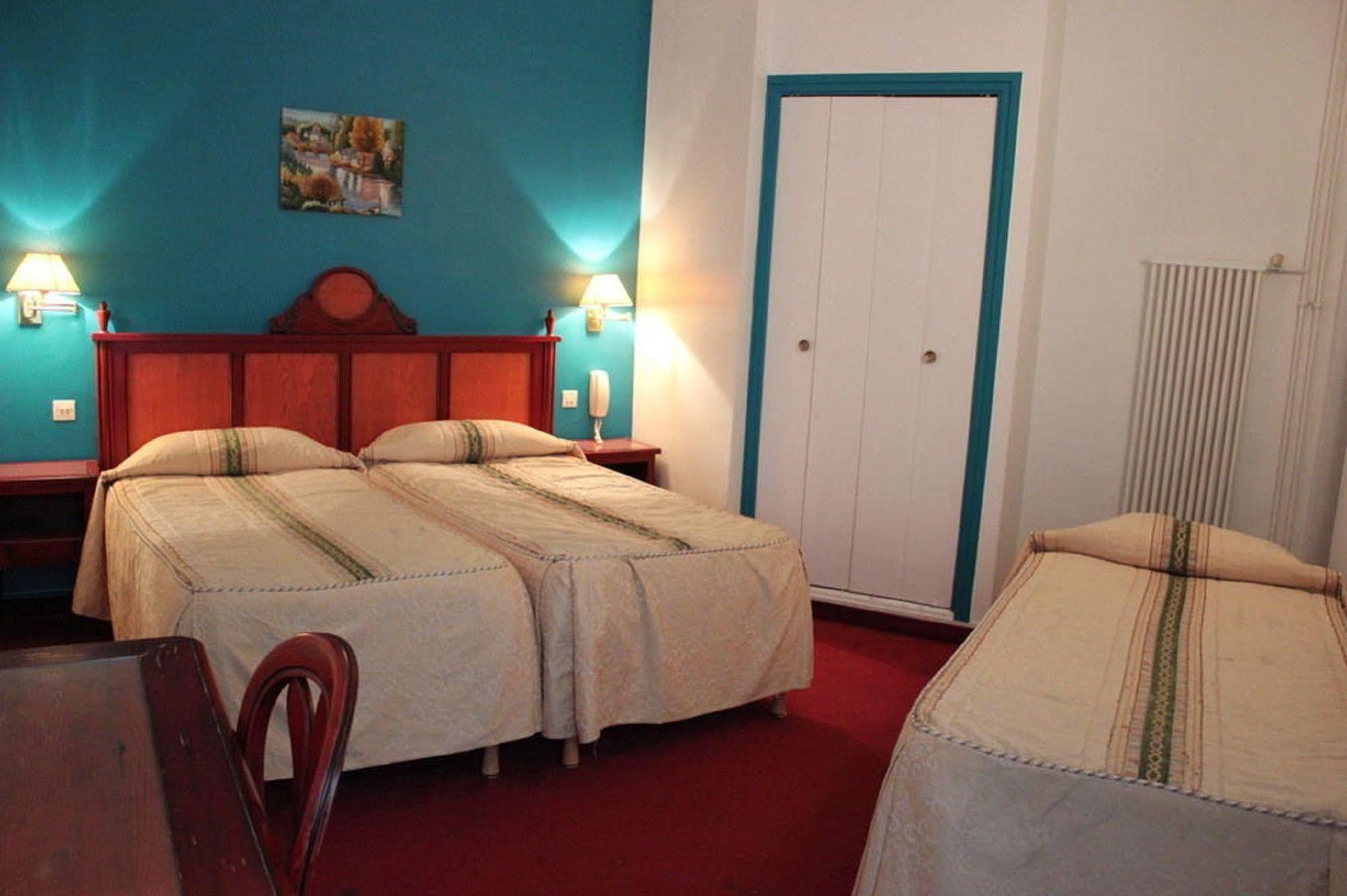 Metropol Hotel Paris Ngoại thất bức ảnh